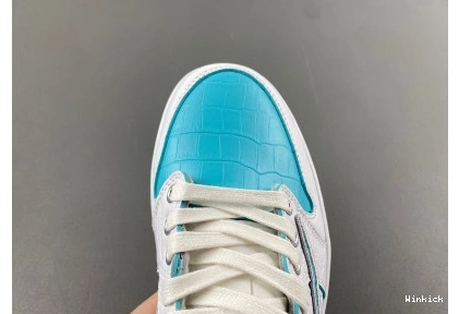 x Scott Jordan Travis 1 Air 0822